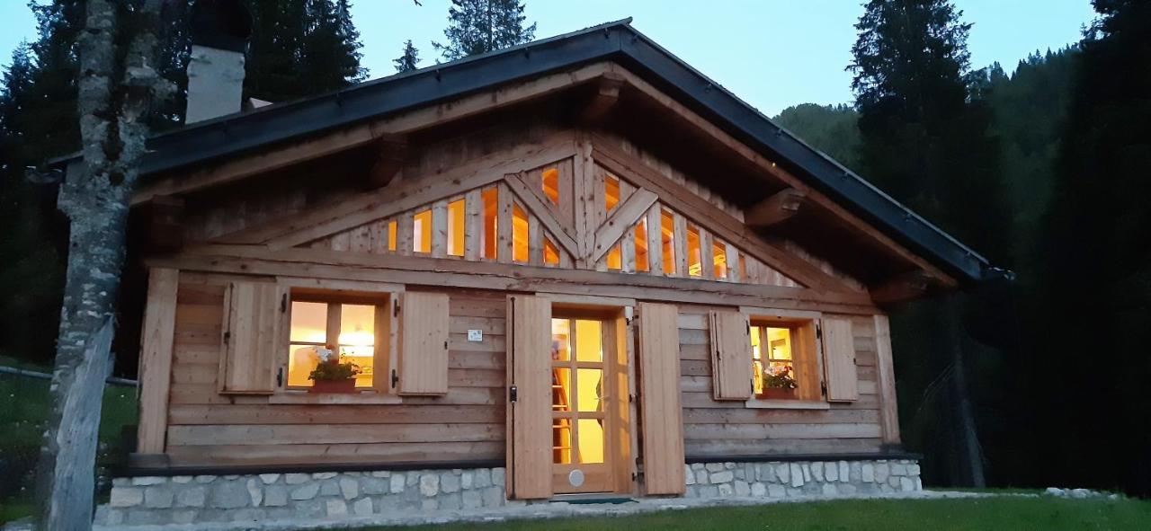 Chalet Brenta Dolomites Villa Madonna Exterior foto